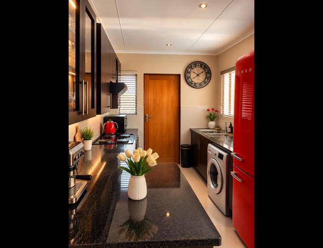 2 BEDROOM TOWNHOUSE FOR SALE IN ARUNDO ESTATE